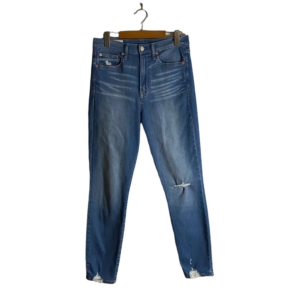 Gap True Skinny Ankle Sky High Light Indigo Distressed Jeans